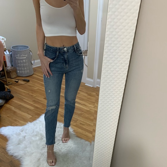 ZARA JEANS-size 0😍 HIGH RISE, GREAT DENIM QUALITY - Picture 3 of 8